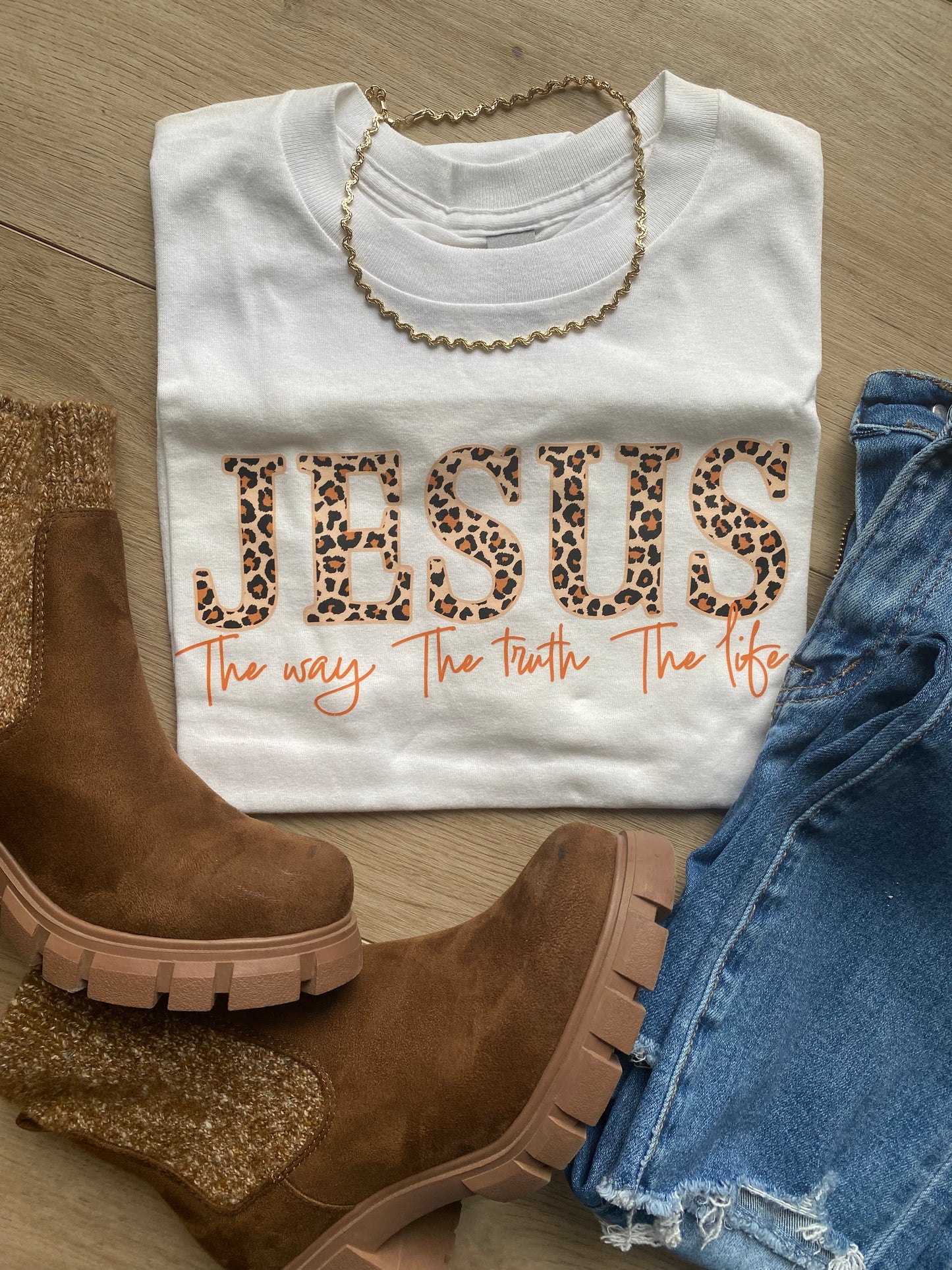 Jesus tee